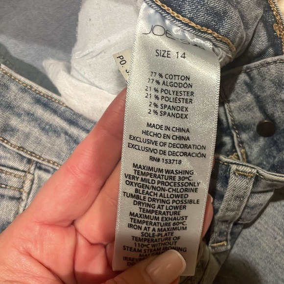 Joe's Stretch Jeans with red stripe down the sides; fringed at the ankle; Sz 14 - Picture 3 of 6